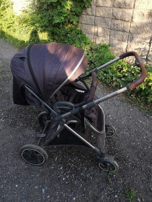 Продам коляску Teknum