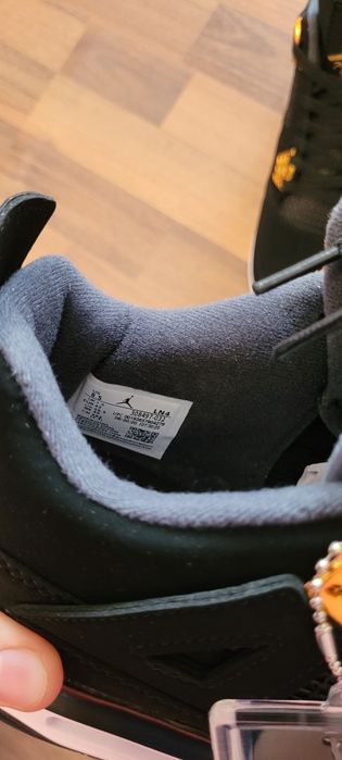 Jordan 4 retro Royality