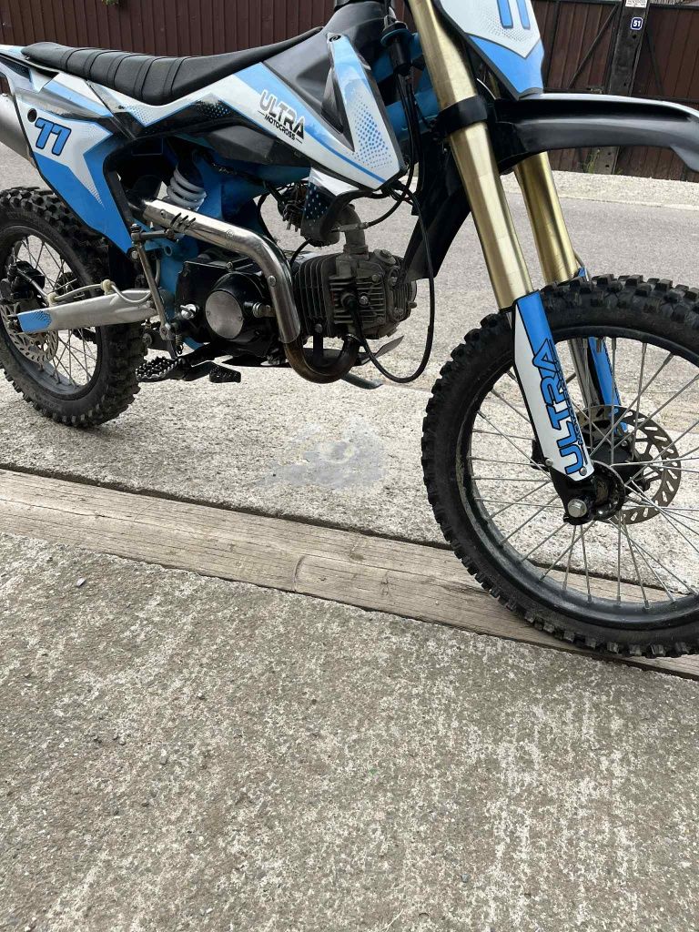Vând cross 125cc ultra