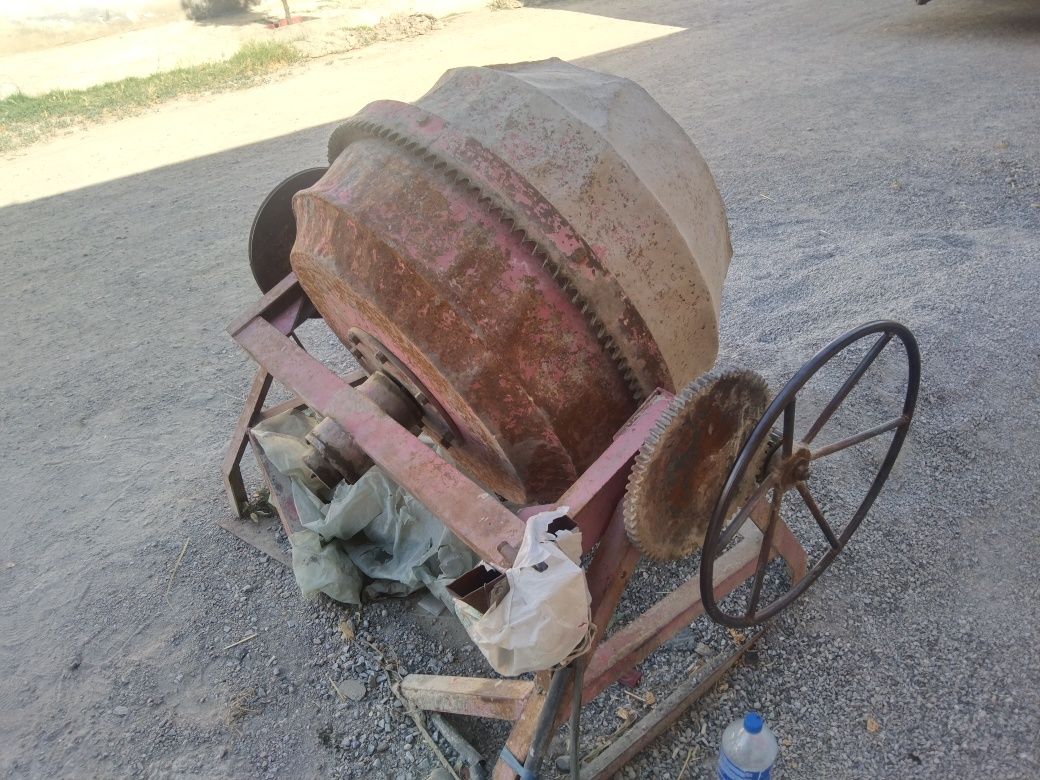 Shlakablok apparat