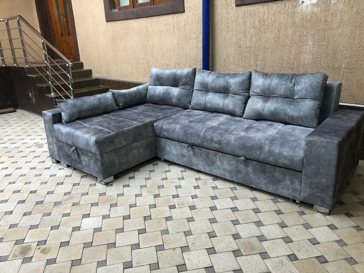 диван с первых рук