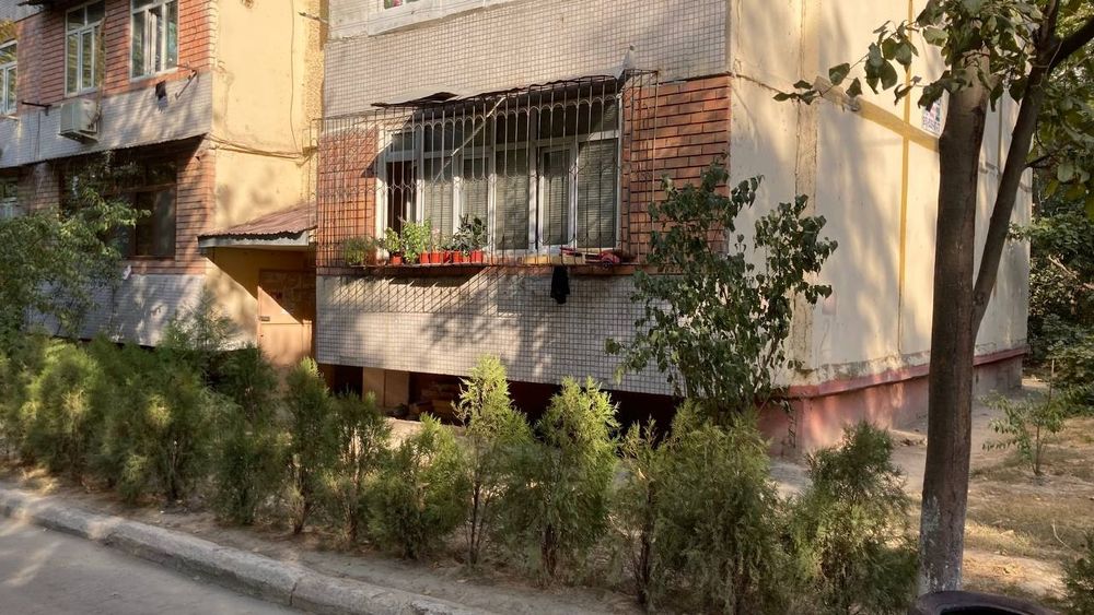 Уй сотилади Тошкент Чилонзор 19 квартал 2-дом