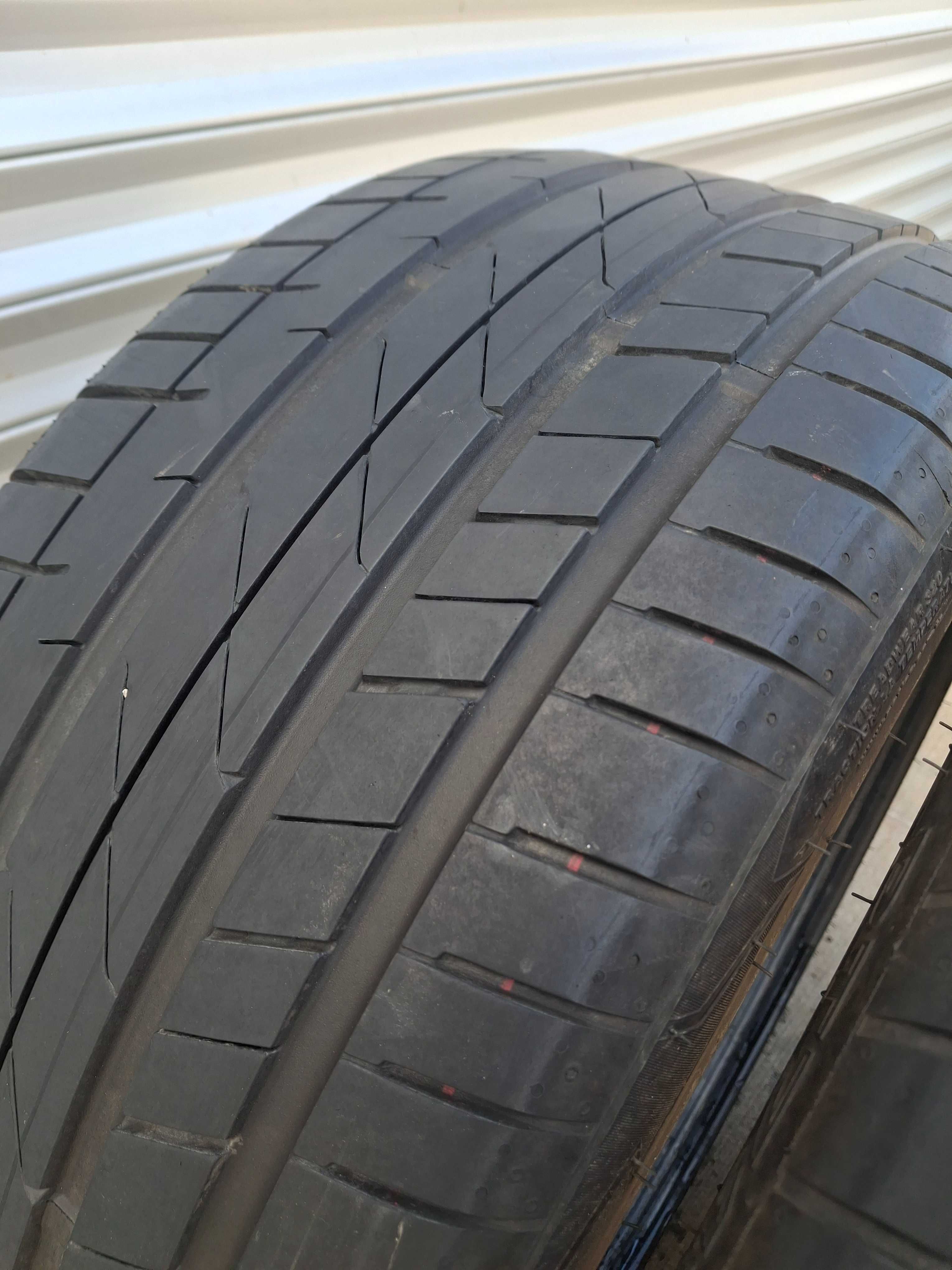 2бр. летни гуми 255/40/19 Petlas DOT 0523 като нови