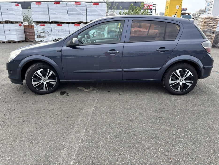 Vând Opel Astra H 2008