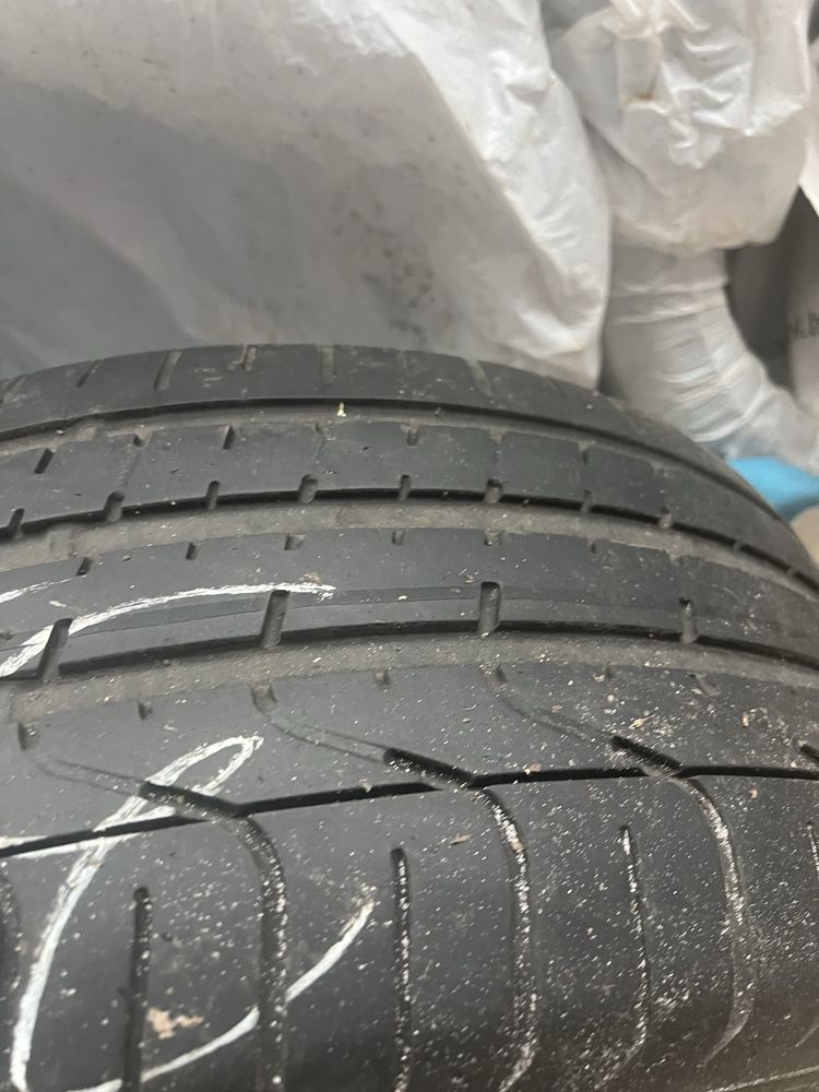 255 40 19 Pireli P Zero Летни
