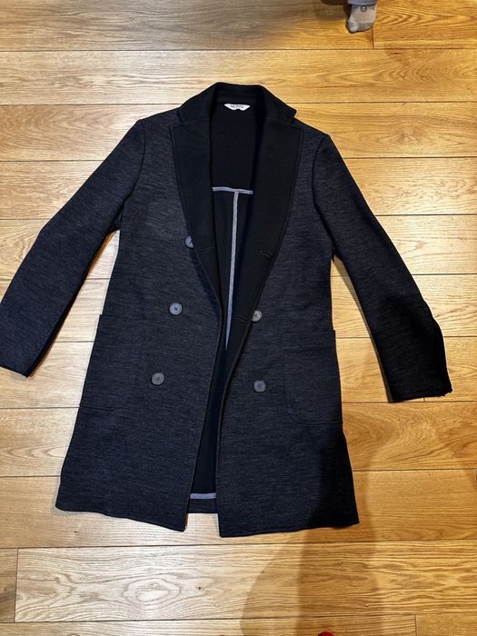 Палто на марката Monni