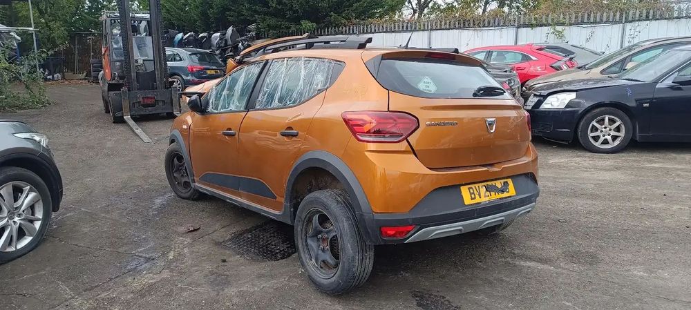 Dezmembrari / Dezmembrez Dacia Sandero 1.0 H4D cutie viteze manuală JT4(004) cod culoare TEEPY