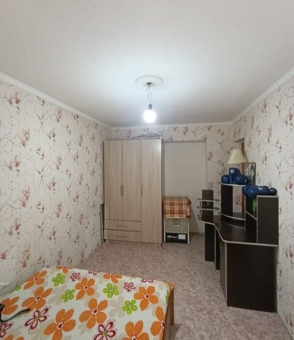 Толстого 102, двухкомнатная