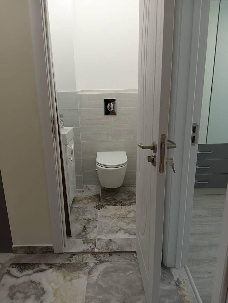 Дава се под наем Тристаен апартамент в Пловдив, Мараша - 105 кв.м за 765 € - Снимка #4