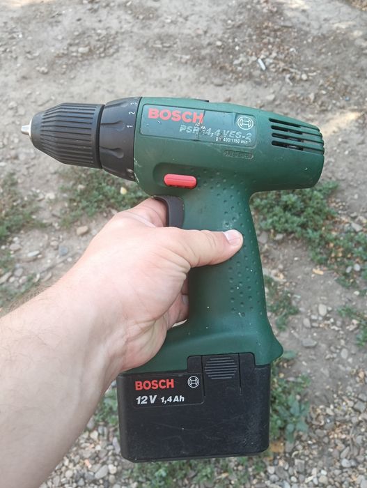 Vând bormașină de la Bosch