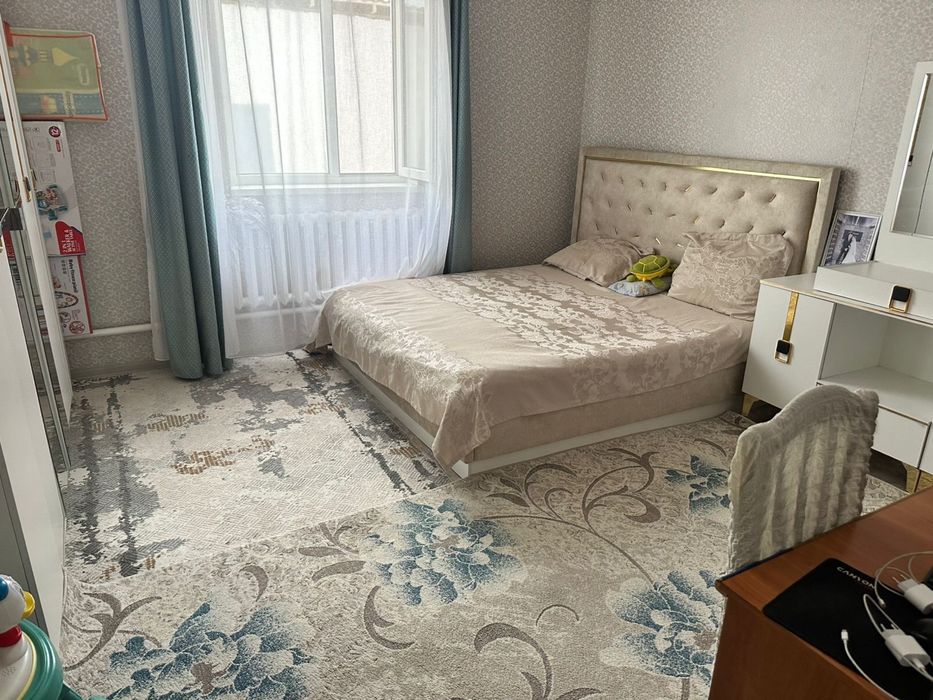 Спальный диван в отличном состоянии