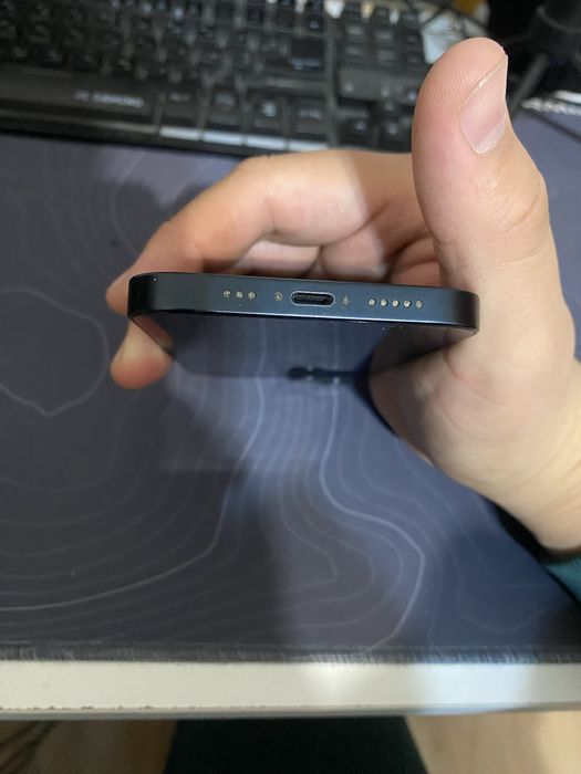 Айфон 13 в идеальном состоянии