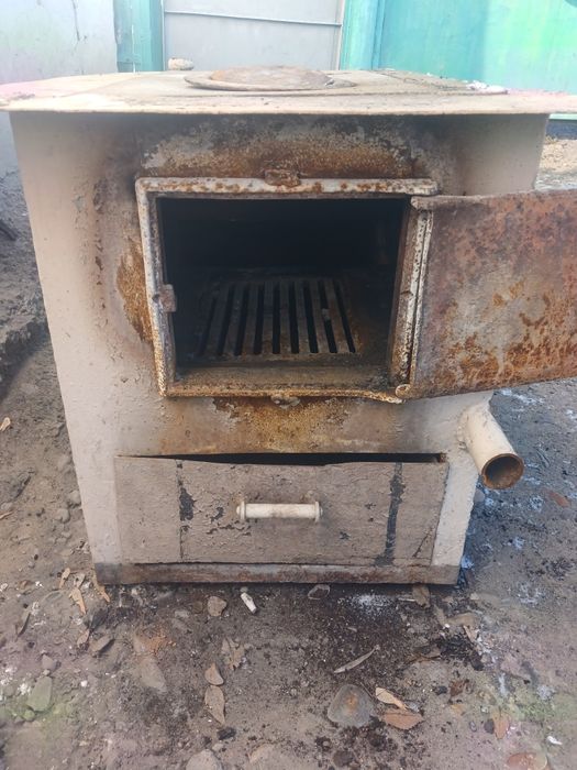 Печь для дома в хорошем состоянии