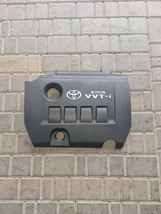 Крышка матора тойота карола