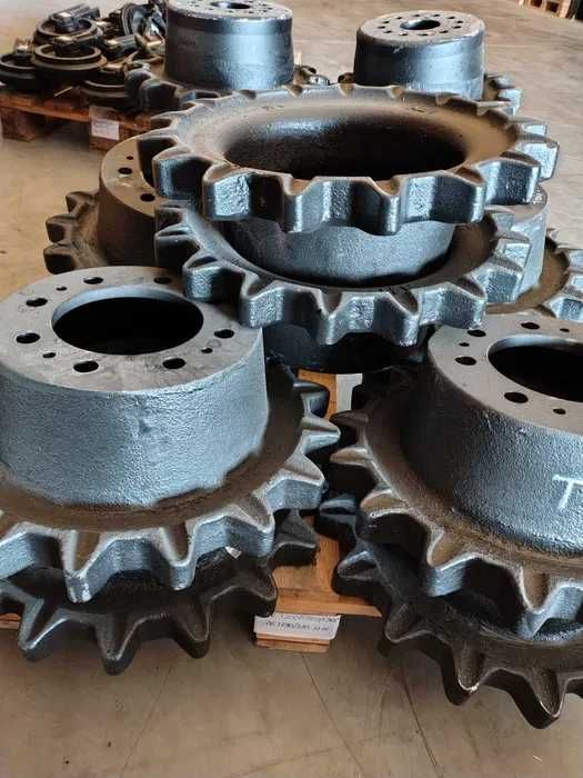 Sprocket / Steluță / Roată motrică pentru Bobcat T250
