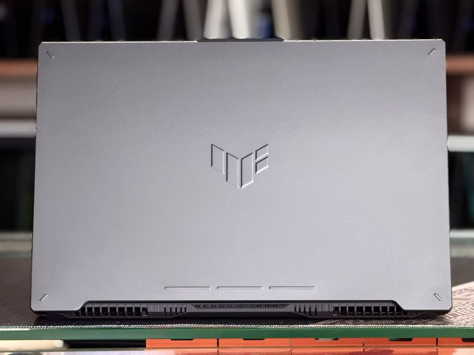 Asus Tuf Gaming i7-13620H RTX-4060 8Gb 21-soat ishlagan