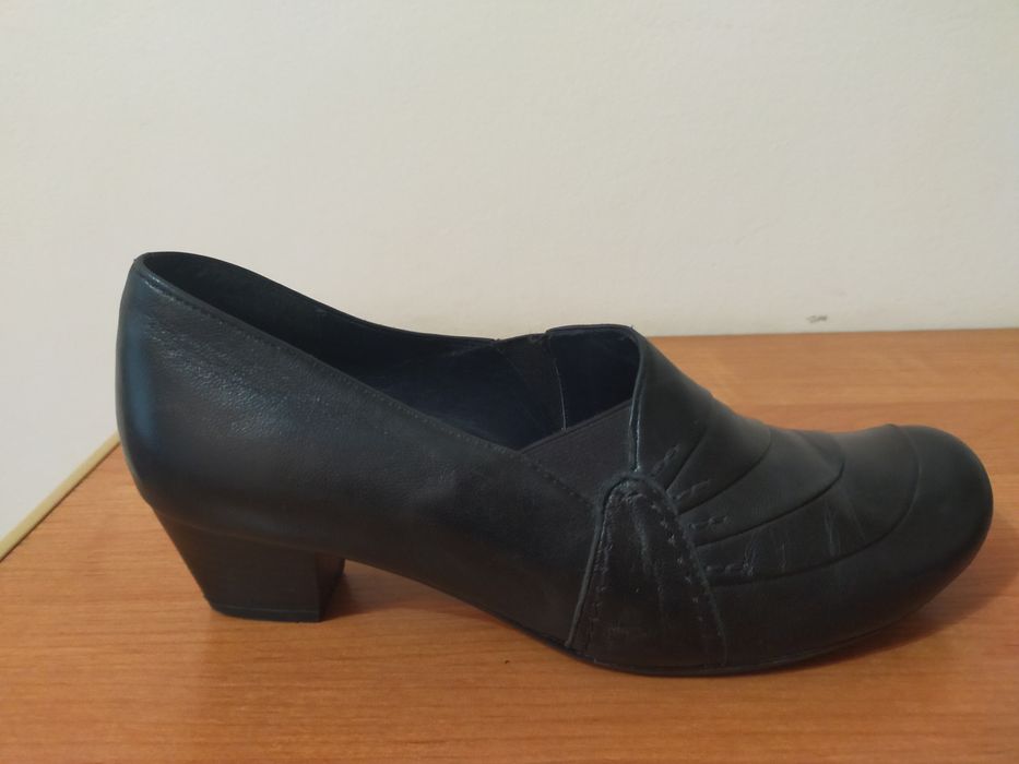 Туфли ( Германия) р.38