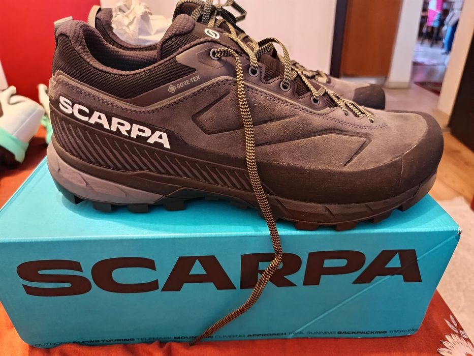 Adidași bărbați SCARPA, noi, măr. 45