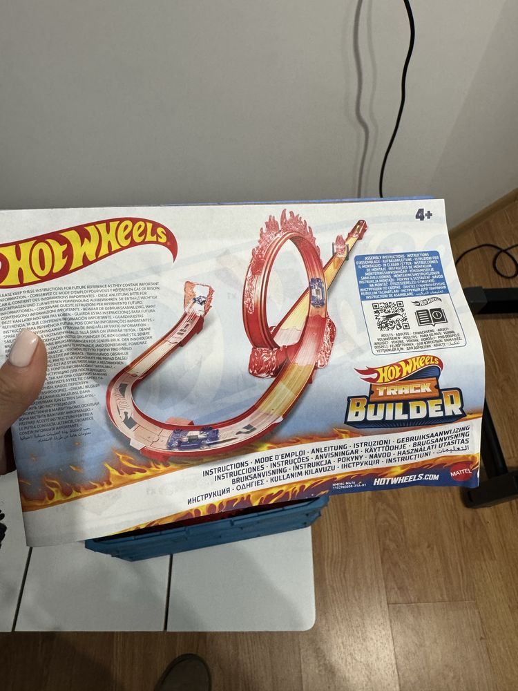 Vând colecție Hot Wheels – Seturi + 177 mașini