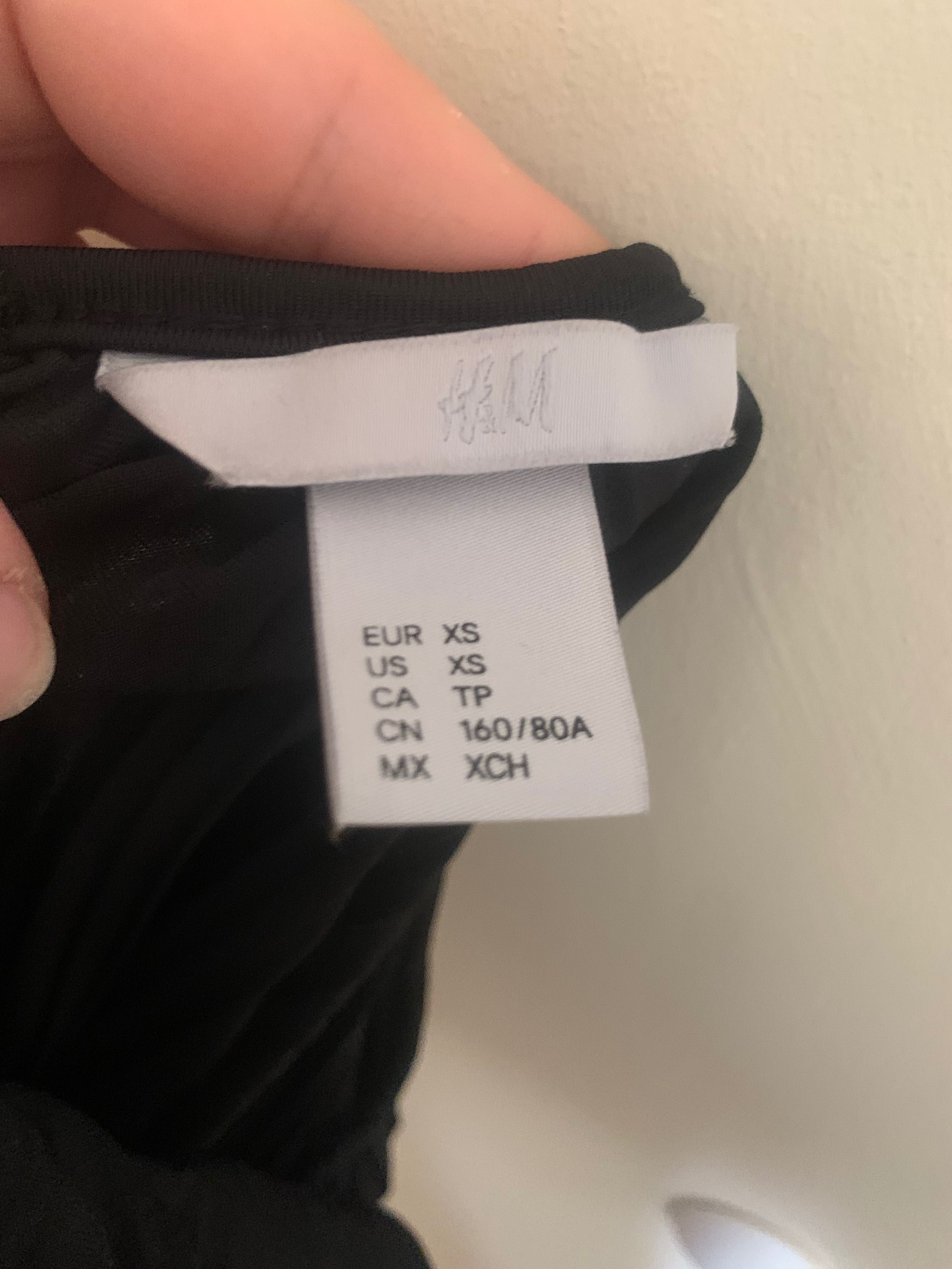 Дамска рокля с марка H&M, тип Солей