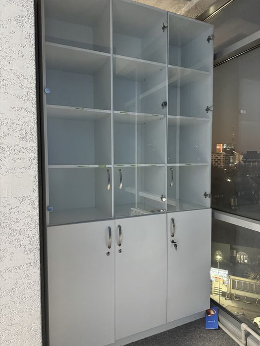 Продается шкаф хороший новый