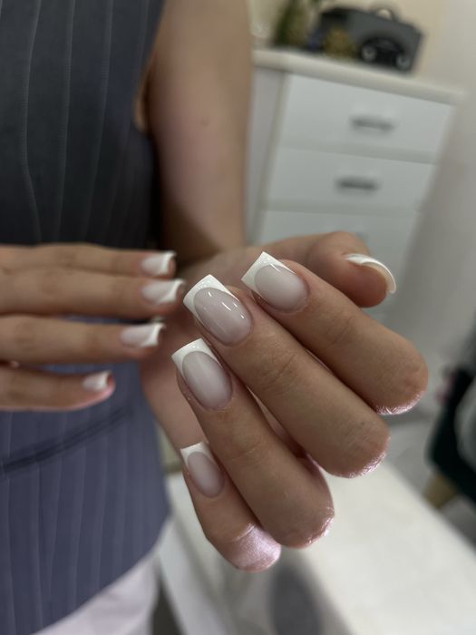 Маникюр и Педикюр на метро А.Навои