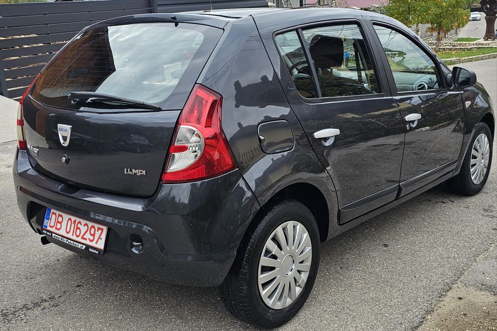Dacia Sandero/Benzină/AC/Servo