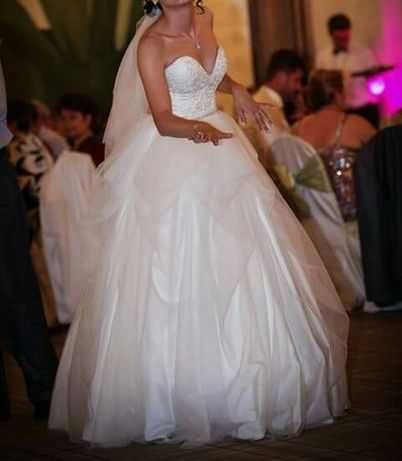 vand rochie de mireasa