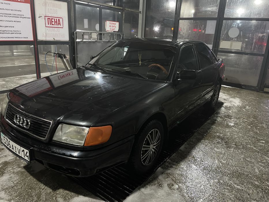 Продам ауди 100с4
