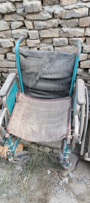 Qarilar aravachasi tekinga beraman