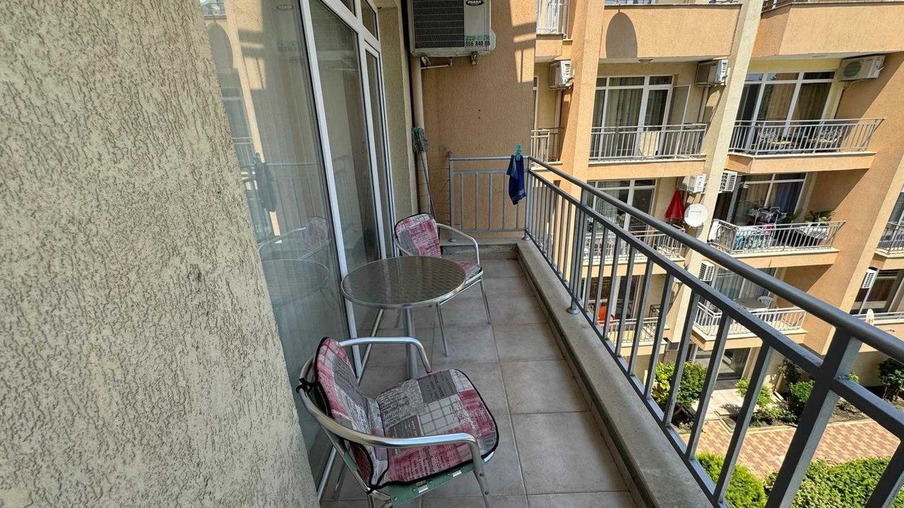 Продава се Тристаен апартамент в к.к. Слънчев бряг - 88 кв.м за 932 €/кв.м - Снимка #11