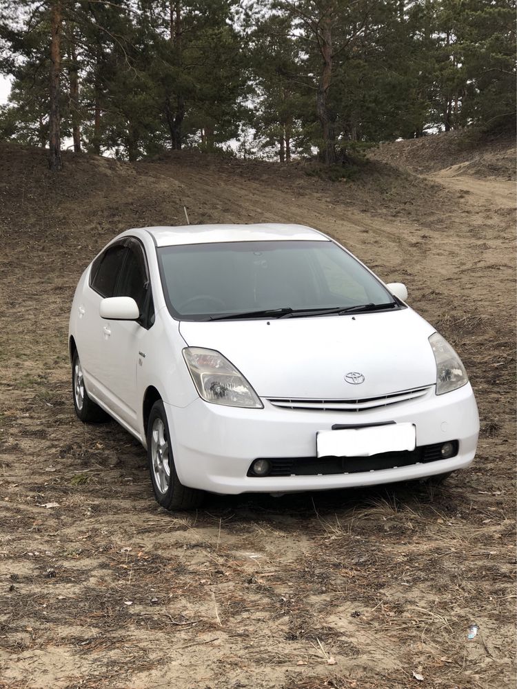 продам Toyota Prius