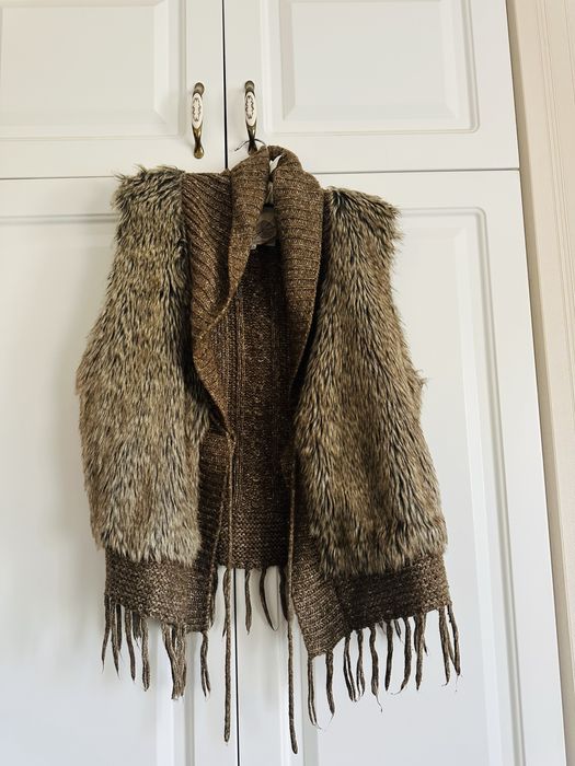 Vesta din blana ecologica ,masura  L , usoara si calduroasa