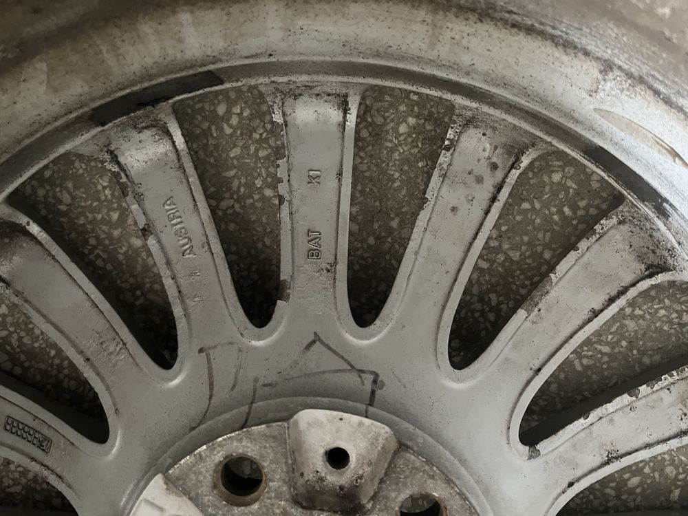 2 бр. Гуми и Джанта BMW 19”  style 235