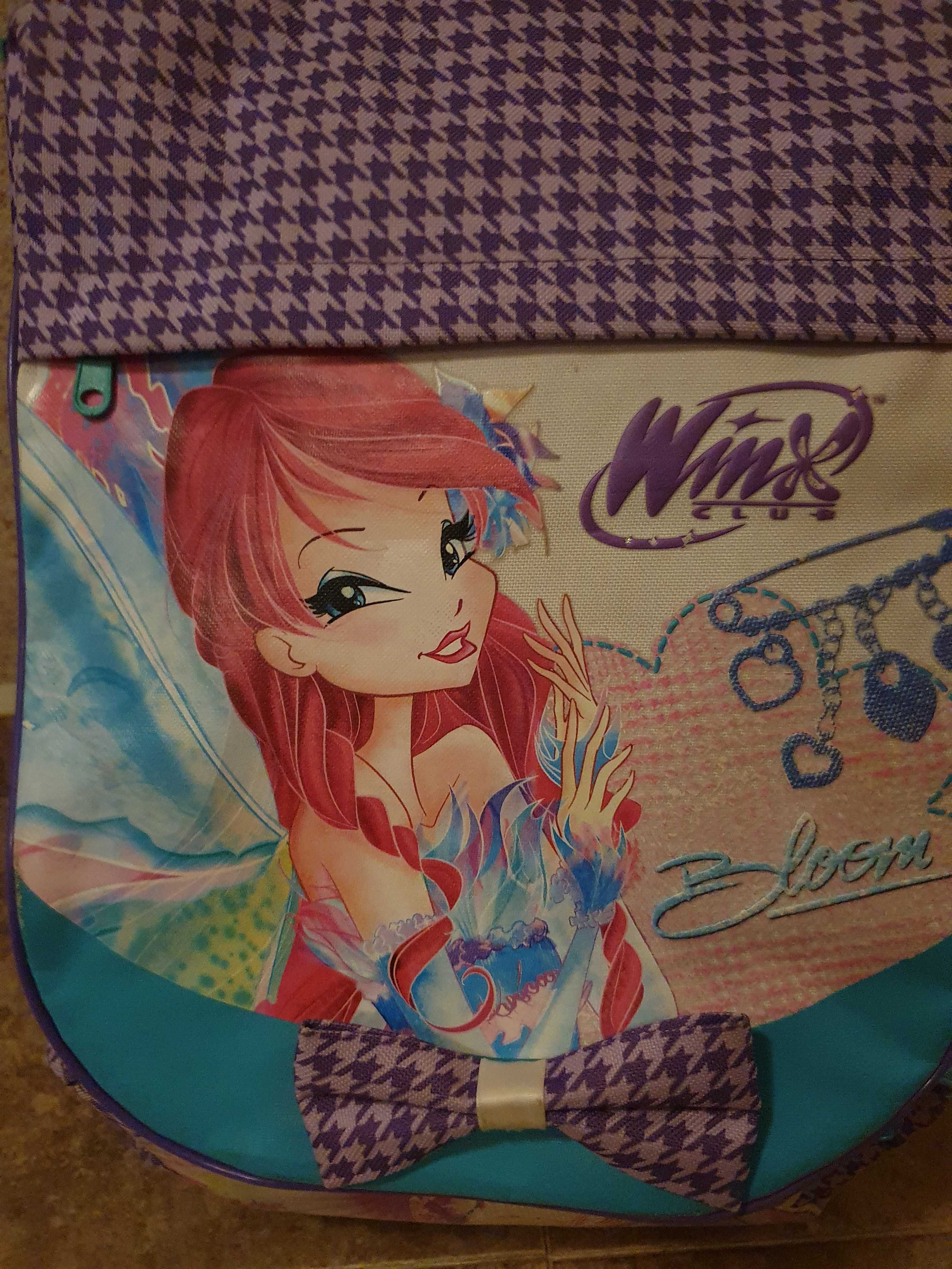 Ученическа раница-тролей Winx