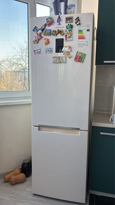 Продам холодильник Самсунг