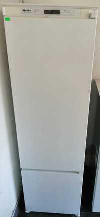 Хладилник с фризер за вграждане MIELE 177 см