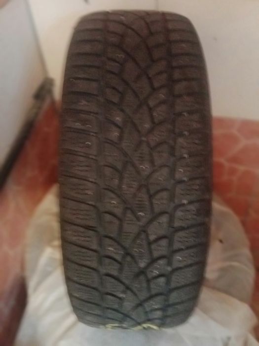 Anvelope iarna Dunlop , dimensiune 225/50/17
