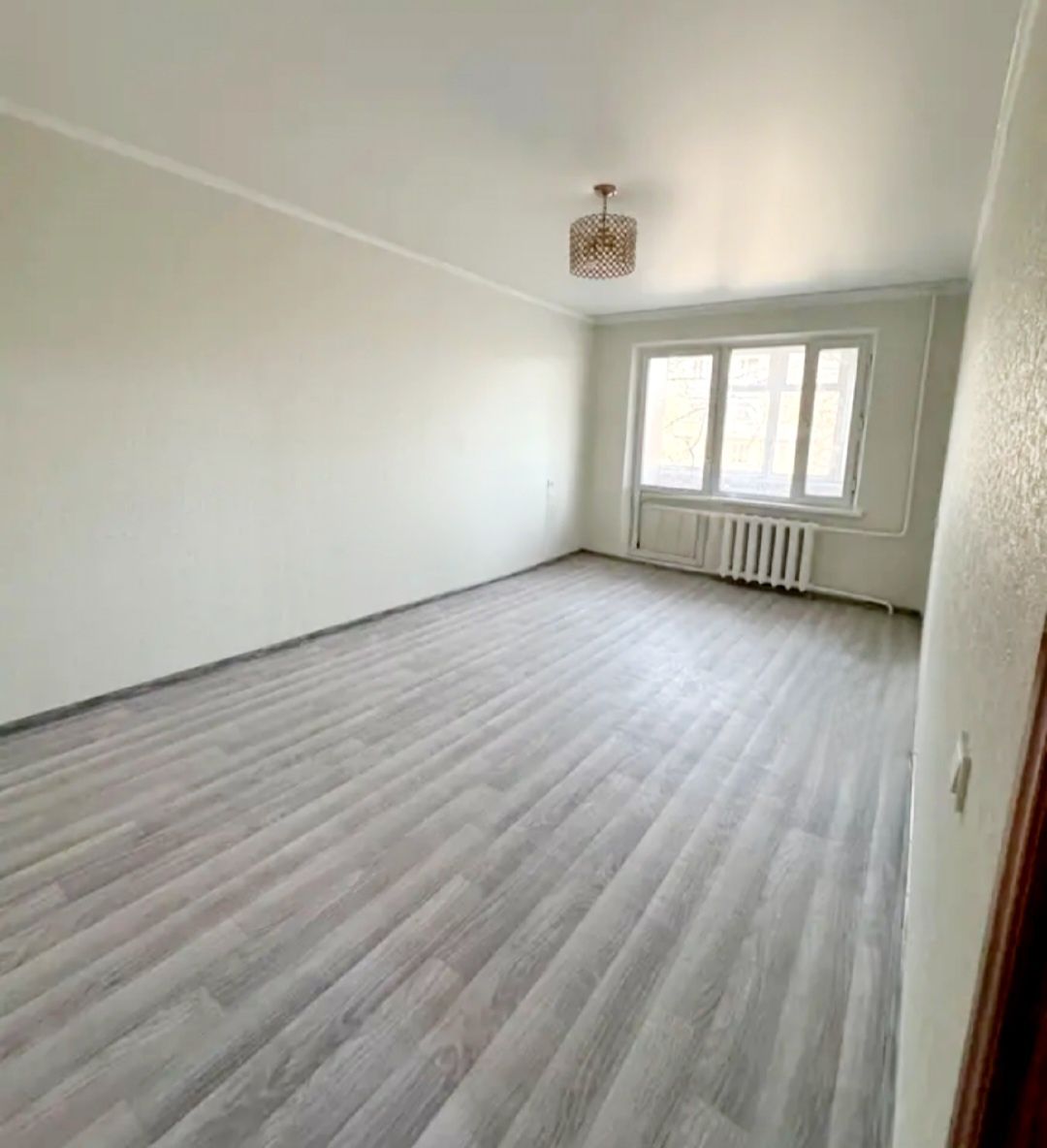 продам 3-х ком. 61кв. центр 2-этаж
