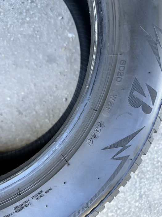 205/60 R16 Bridgestone Blizzak LM005 DOT 2324