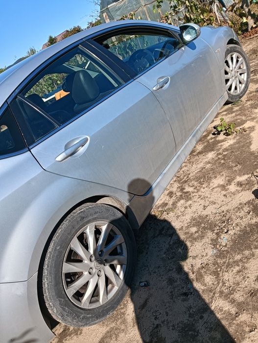 Vând Mazda 6 2011