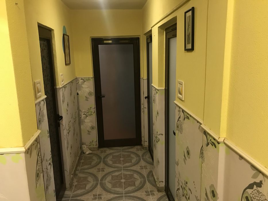 Apartament 2 Cam. Decomandat Etaj 1/10 Str Otrlatilor. Proprietar.