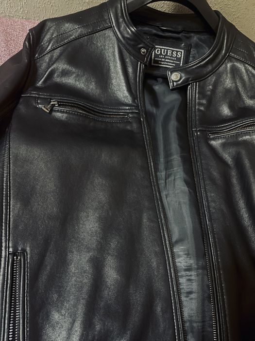 Мъжко яке от естествена кожа на Guess
