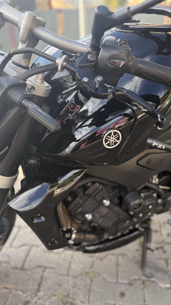 Vand Yamaha FZ1 Naked
