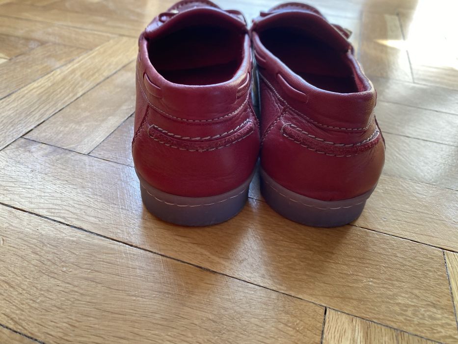 Дамски кожени мокасини