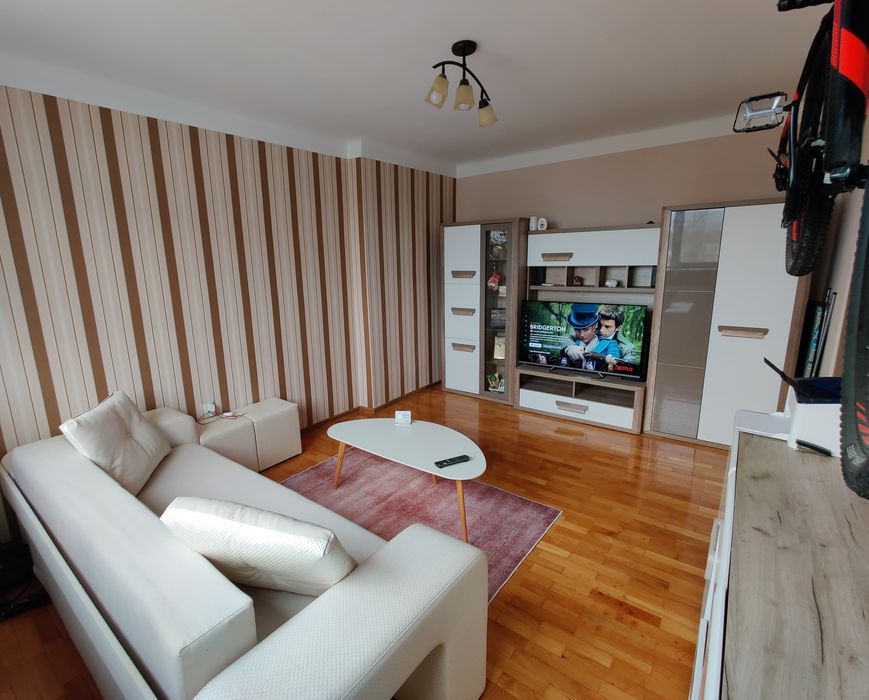 Garsoniera 42 mp2 zona OM / apartament cu o camera