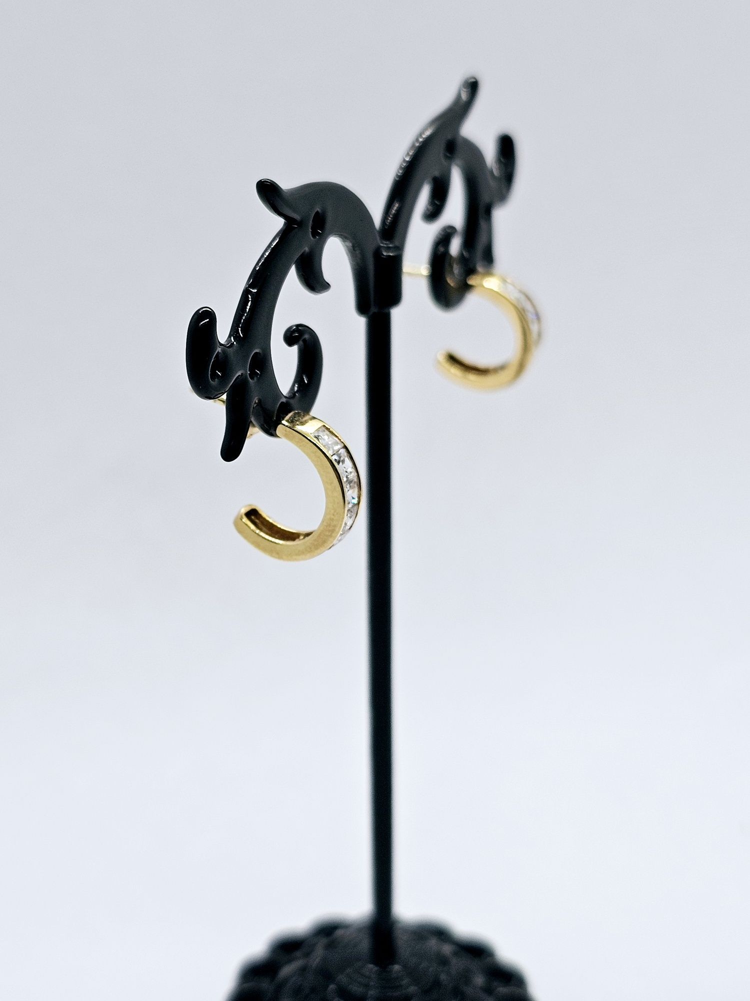 Vand cercei aur  18 k 2.93 g