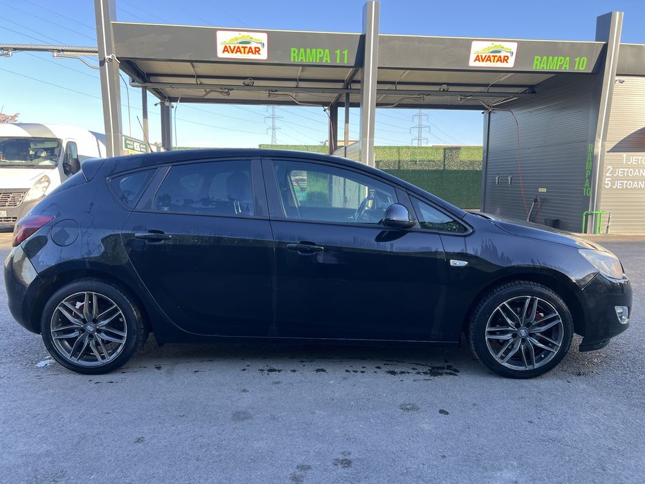Opel Astra J 2011 1.6 benzina + GPL NOU accept variante