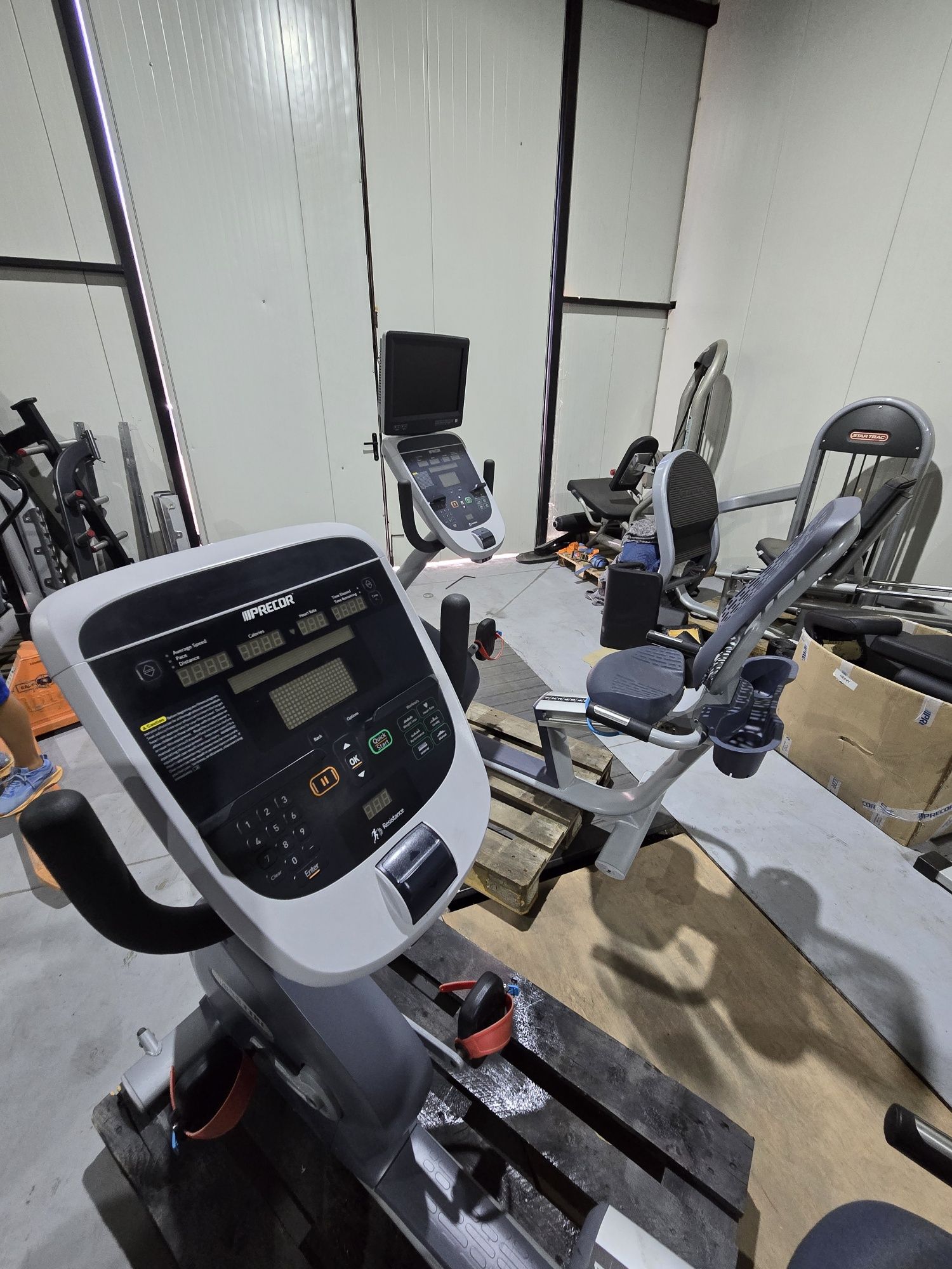 Precor recombere bike USA прекор колело с облегалка рециклирано