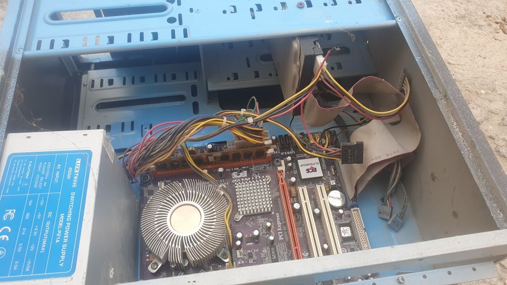 Computer sotiladi  holati alo